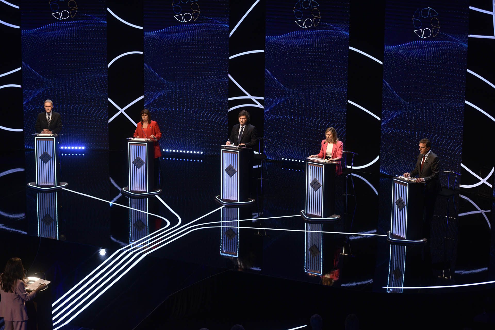 Los candidatos en el debate presidencial (Adrian Escandar)