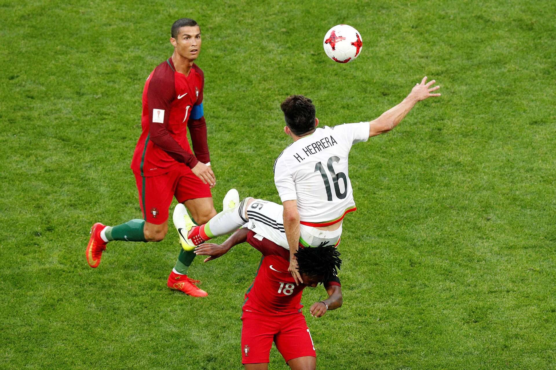 Portugal y México igualar 2-2 en su primer partido de la Copa Confederaciones (REUTERS)