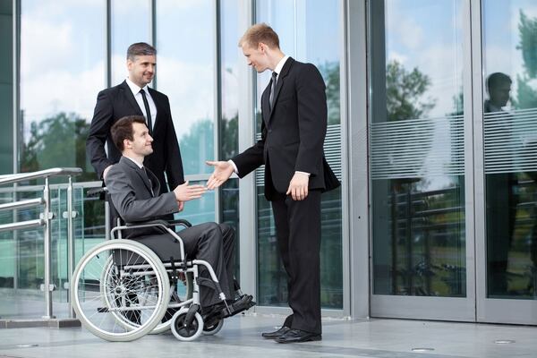 Solo el 39% de las empresas tienen hoy algún programa o política que promueve la incorporación de personas con discapacidad (iStock)