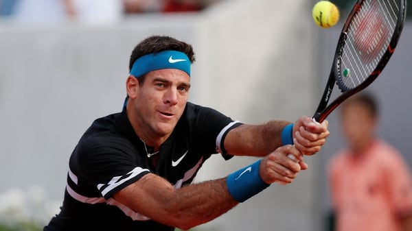 Delpo saltó a la tierra batida parisina pese a sus molestias en el aductor izquierdo (REUTERS/Gonzalo Fuentes)