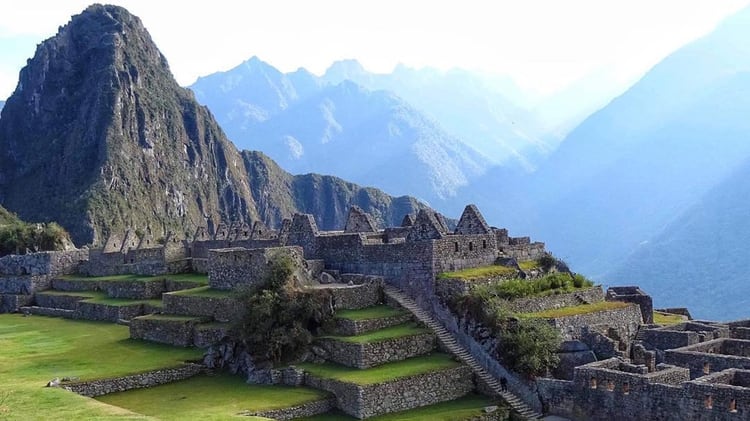 Desde 2007 es considerada una de las nuevas siete maravillas del mundo. Perú, en un acuerdo con la UNESCO, está tratando de hacer todo lo posible para proteger Machu Picchu (@manadelsol_)