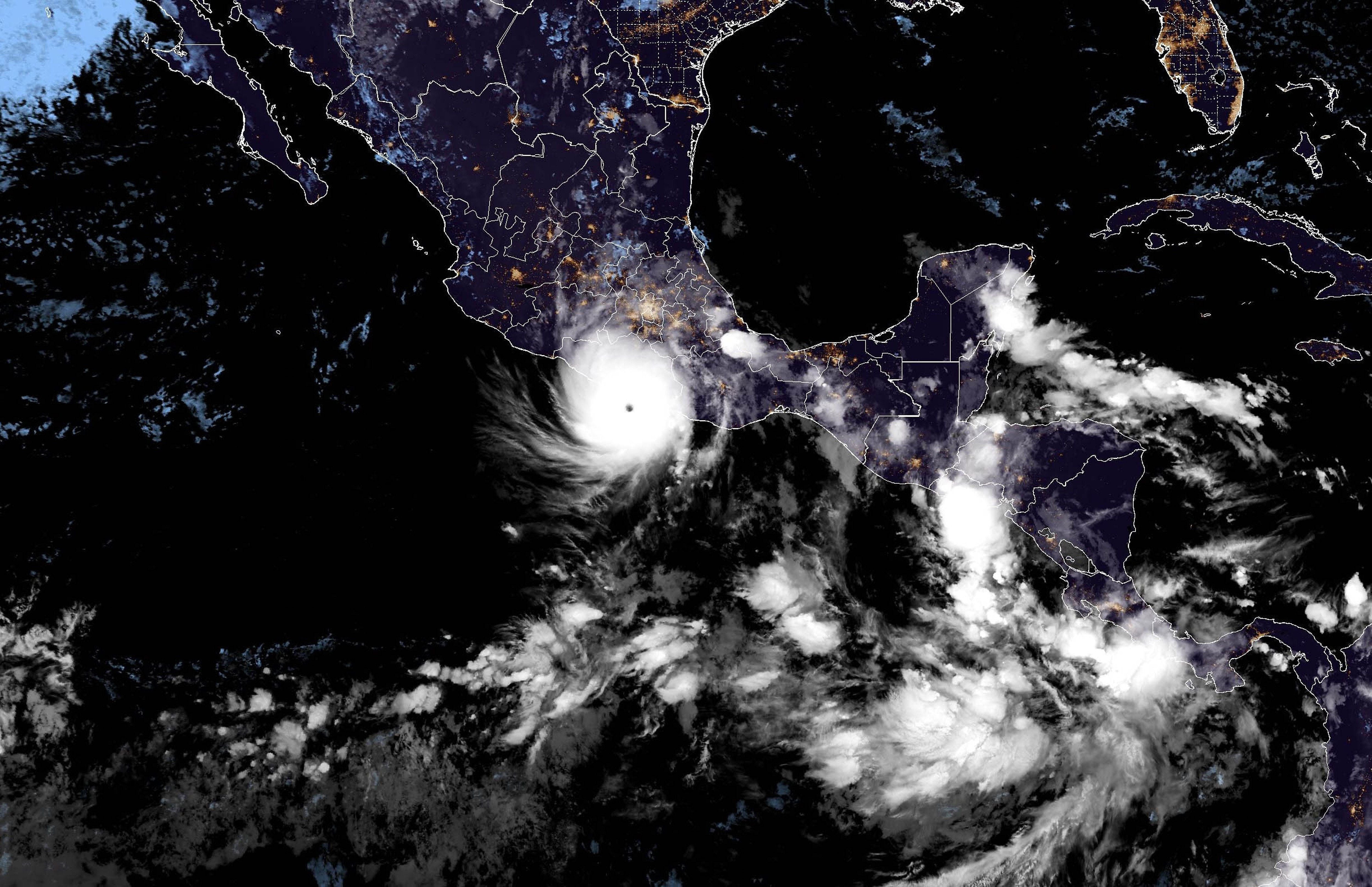 25/10/2023 Imagen de archivo del huracán 'Otis' sobre México.
POLITICA 
Europa Press/Contacto/Goes-East/Noaa
