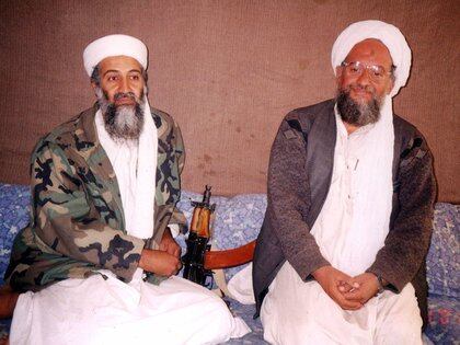 Osama bin Laden, junto a Ayman al Zawahiri, actual líder de Al Qaeda 