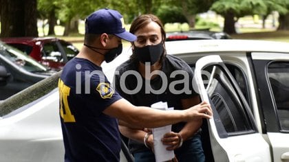 Buzali está detenido desde el viernes pasado, acusado de haber atropellado a dos jóvenes que circulaban en moto y a los que había confundido con los ladrones que les robaron anteriormente (Aglaplata)