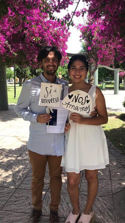 Nahuel y Luz recién casados, antes de partir a la gran aventura de sus vidas