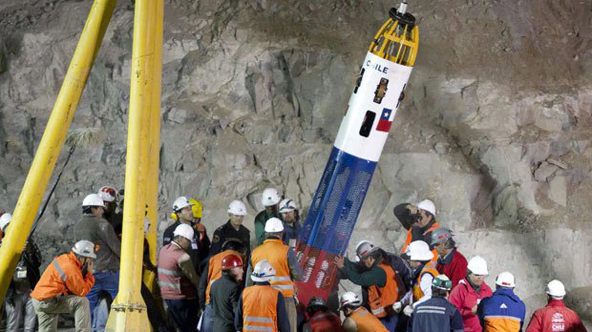 Los mineros chilenos estuvieron 69 días bajo tierra (Min Minería de Chile)