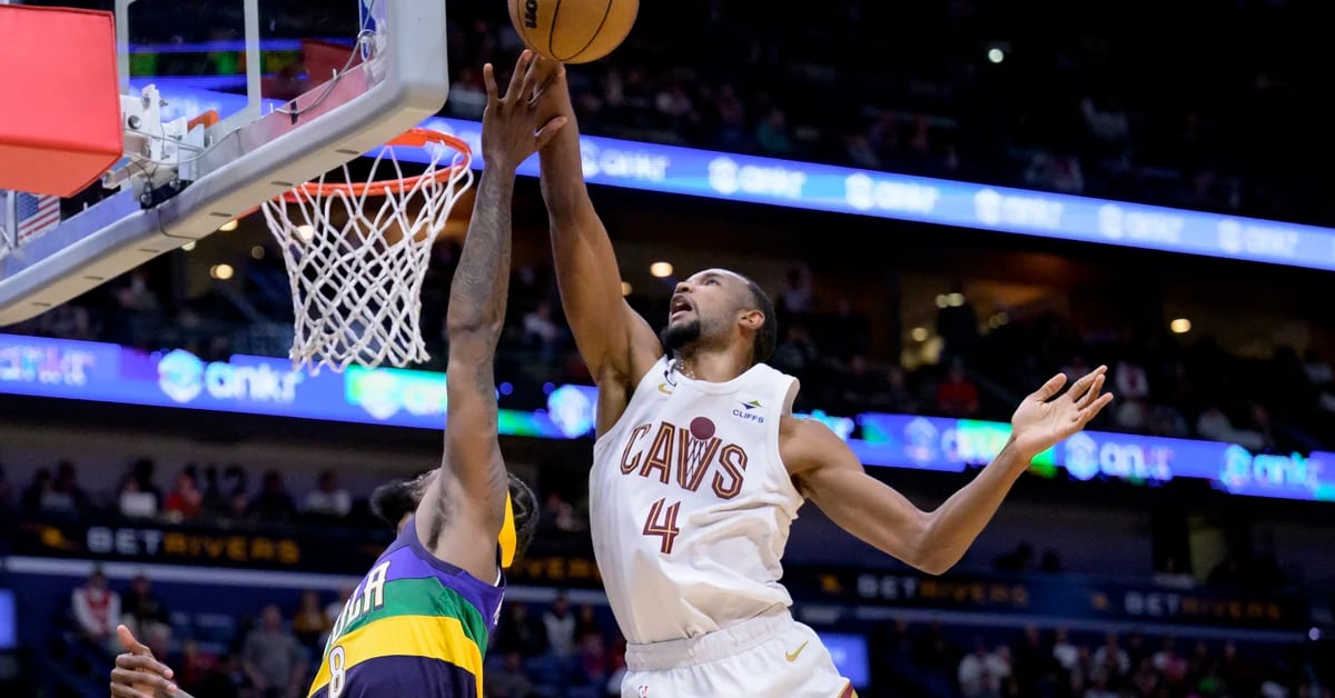 Cavs spin 5th win: Beat Pelicans with 30 from Mitchell