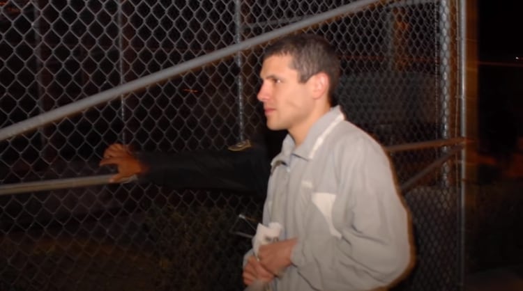 Iván luego de ser liberado de cárcel de máxima seguridad de La Palma (Foto: Captura de pantalla YouTube)