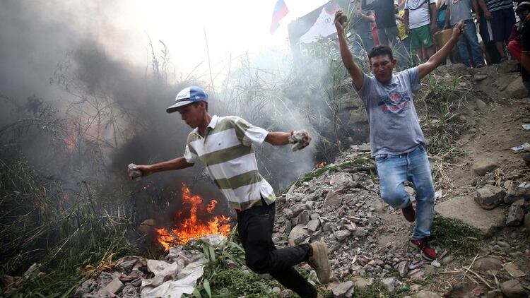 Al menos 5 personas murieron en la represión de Venezuela (REUTERS/Edgard Garrido)