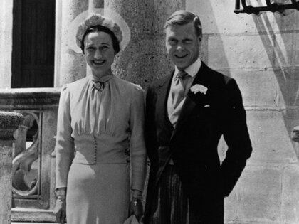 La polémica pareja se casó el 3 de junio de 1937 en el Chateaux de Tours, en Francia, sin la presencia de la demás familia real británica (Central Press)


