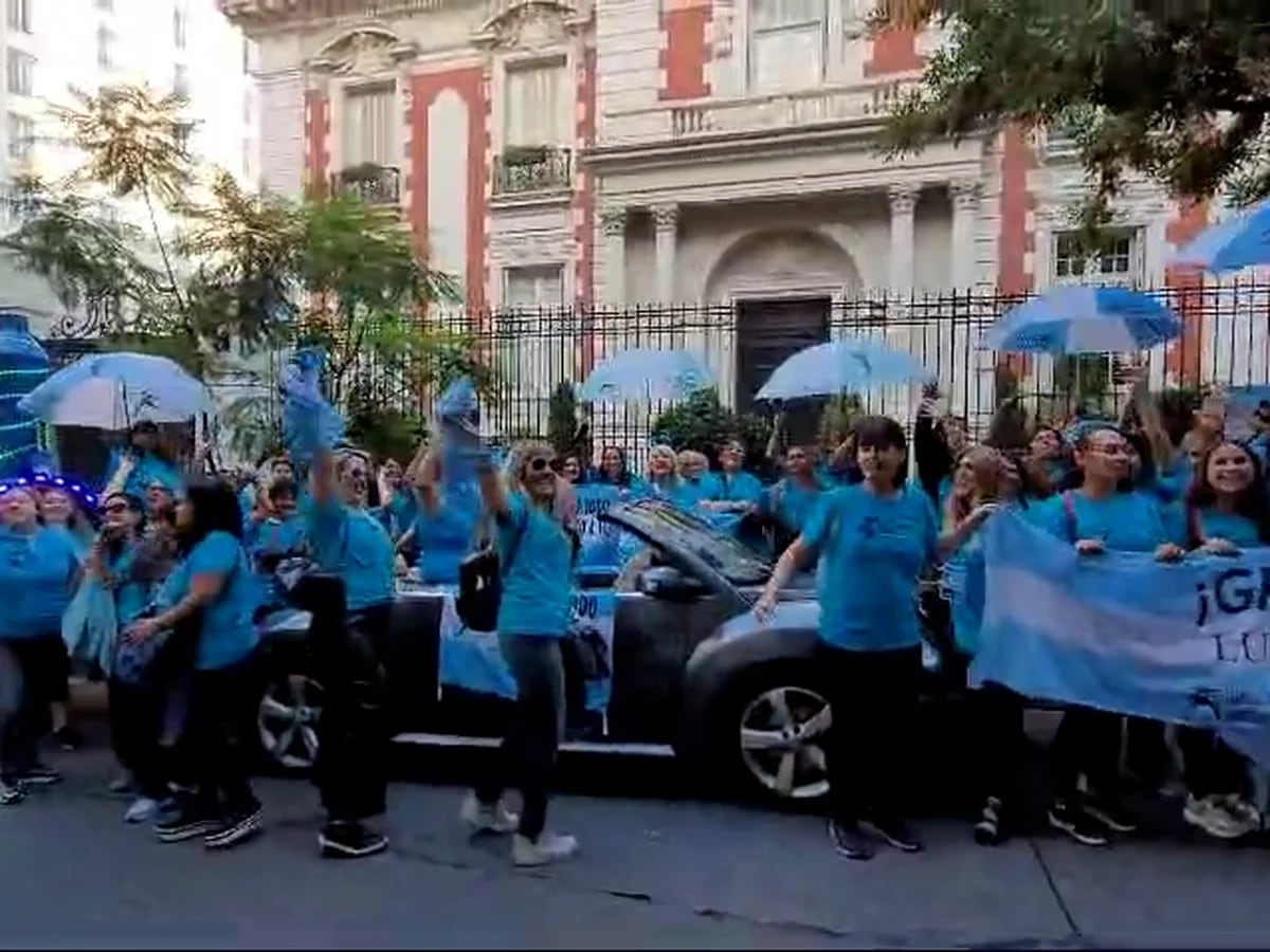 Furor por Luis Miguel: las fanáticas esperan por el primer show del cantante en Buenos Aires