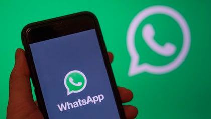 Los nuevos términos y condiciones de WhatsApp suponen que los datos del usuario sean compartidos con otras plataformas del grupo Facebook Inc. (Foto: EFE / Hayoung Jeon)
