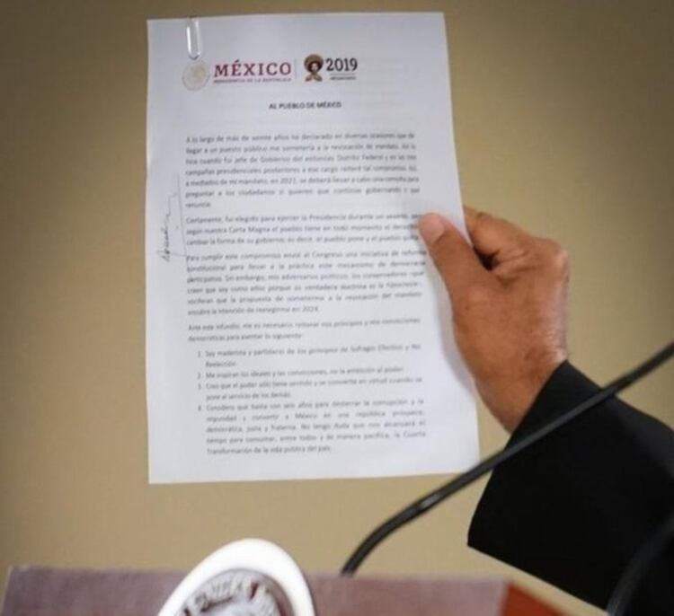 La oposiciÃ³n asegura que la revocaciÃ³n de mandato es una estrategia de Obrador para perpetuarse en el poder (Foto: Presidencia de MÃ©xico)