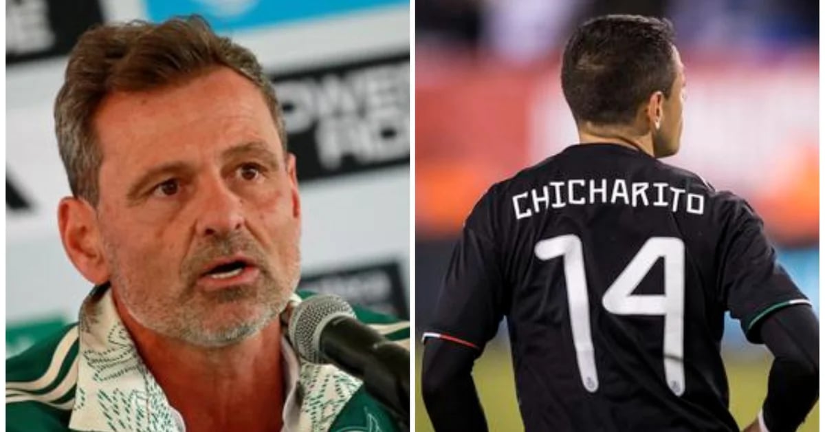 What Diego Cocca said about possibly calling Chicharito to Mexico national team
