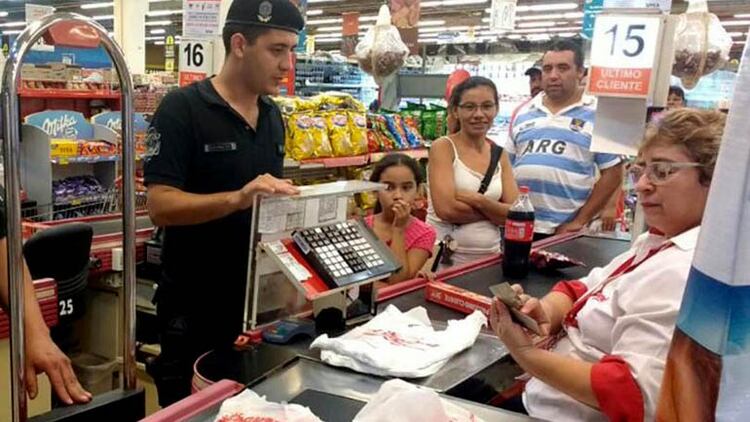 Alimentos, un rubro afectado por la caída de consumo y la inflación