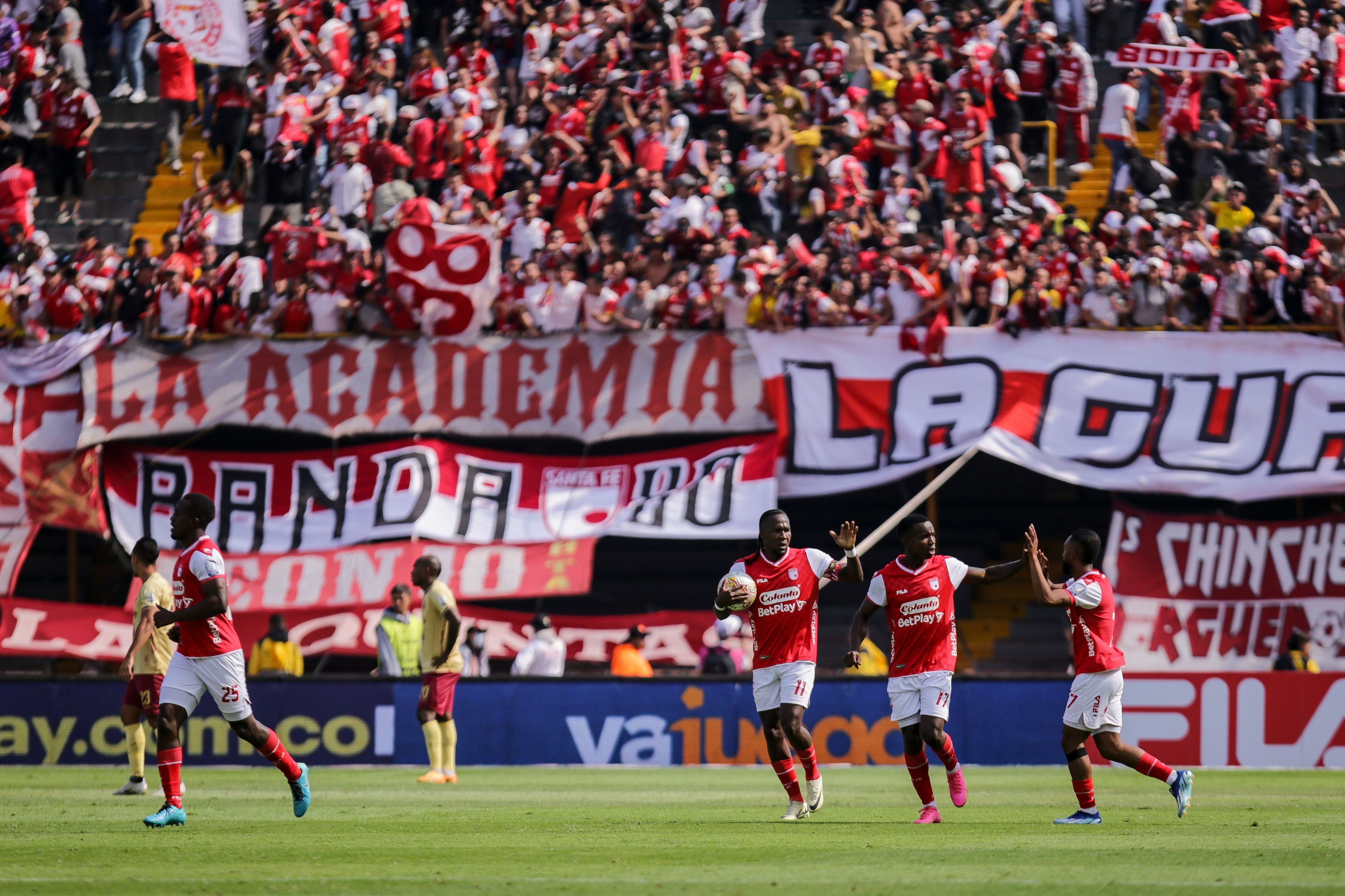 Hugo Rodallega marcó el gol del empate de Independiente Santa Fe contra Deportes Tolima en la fecha 12 de la Liga BetPlay I-2024 - crédito Colprensa