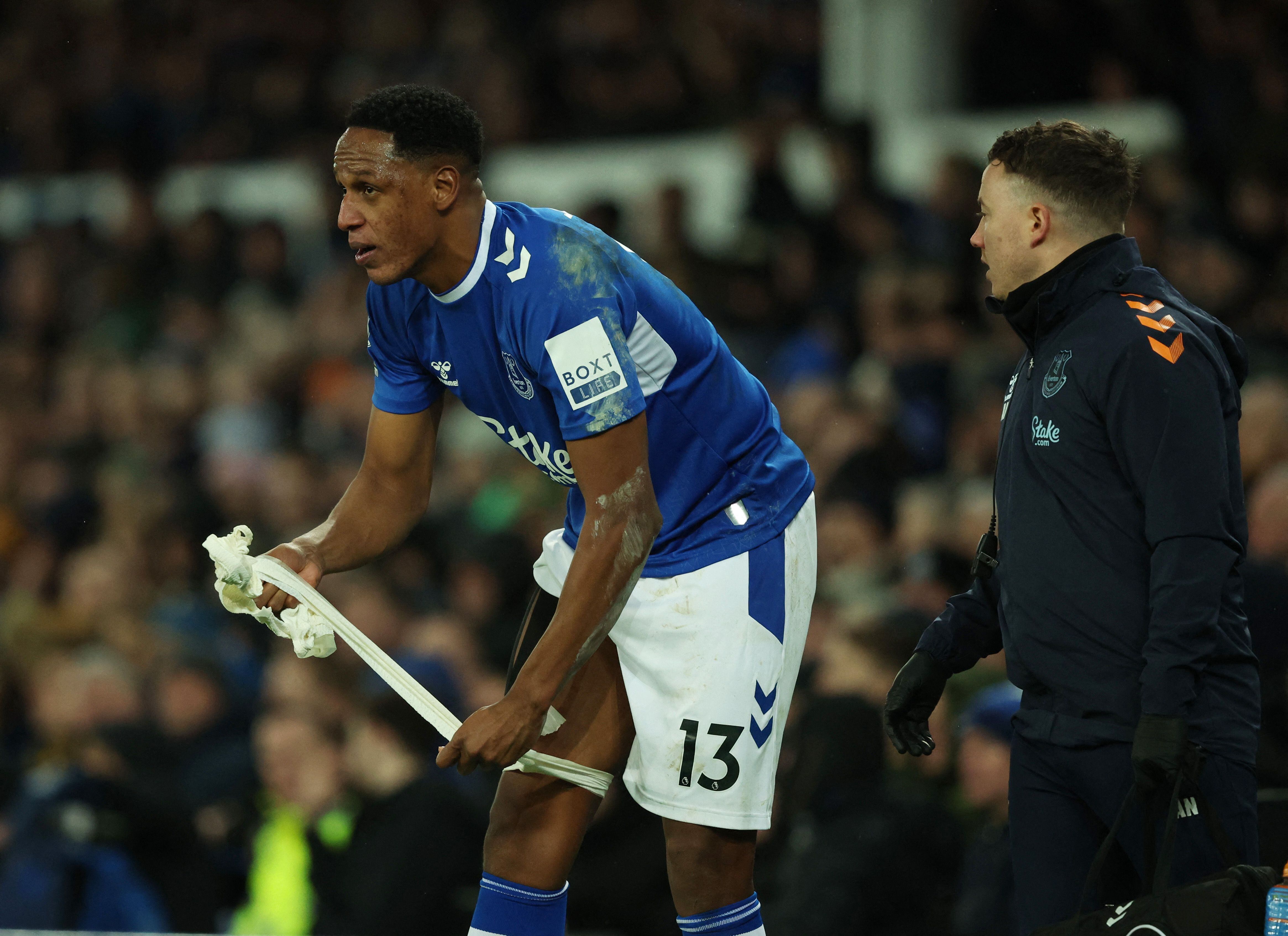 Yerry Mina solo ha jugado tres partidos de Premier League en la presente campaña. El más reciente fue contra Wolverhampton Wanderers en diciembre (REUTERS/Phil Noble)