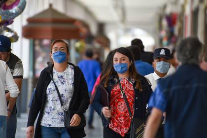 Macías recalcó la importancia de seguir las indicaciones de las autoridades sanitarias 
Foto: Crisanta Espinosa Aguilar / Cuartoscuro