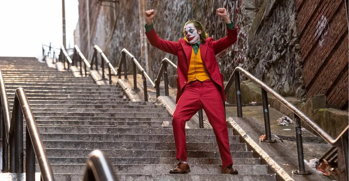 Joaquin Phoenix improvisó el icónico baile de la escalera del Joker.