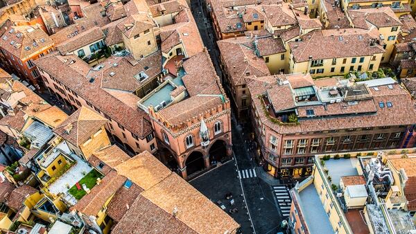 Ubicada en Italia, esta región ocupa el primer lugar del ranking por su recorrido gastrónomico (Getty Images)