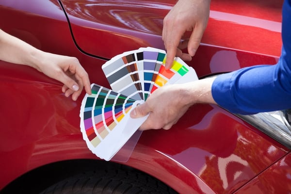 El rojo es el color favorito de los argentinos, pero el plateado el más utilizado (Getty)