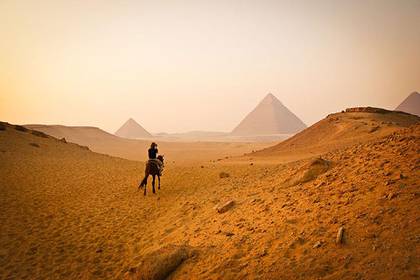 Las imponentes pirámides de Giza y su valor histórico