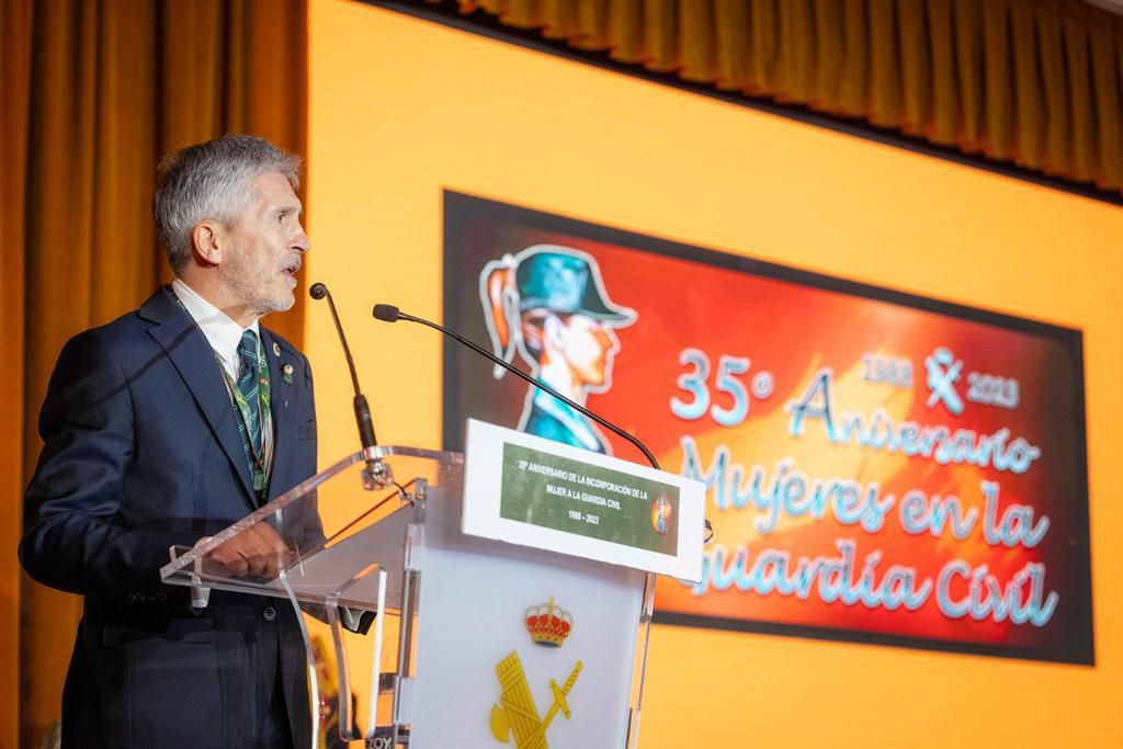 El ministro del Interior, Fernando Grande-Marlaska, en el acto del 35 aniversario de la incorporación de la mujer a la Guardia Civil