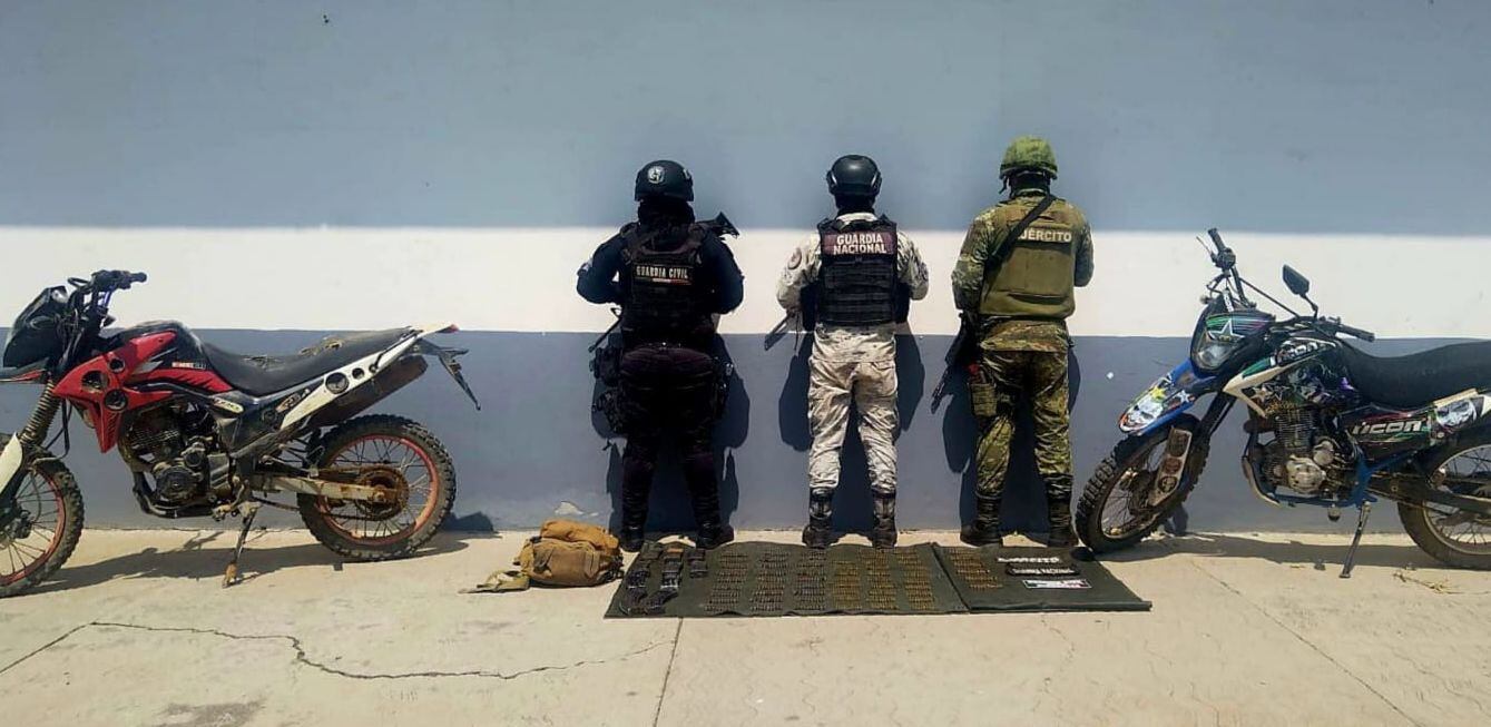 Aguililla, Michoacán, two motorcycles, 623 ammunition