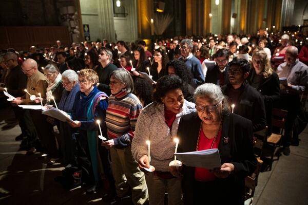 La misa de Navidad en la Catedral de San Juan en Nueva York, Estados Unidos (REUTERS/Amr Alfiky)
