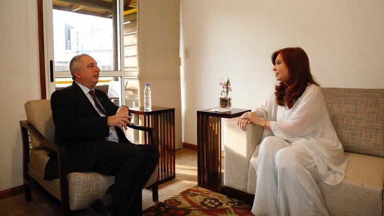 Cristina Kirchner junto al gobernador de Misiones Hugo Passalacqua