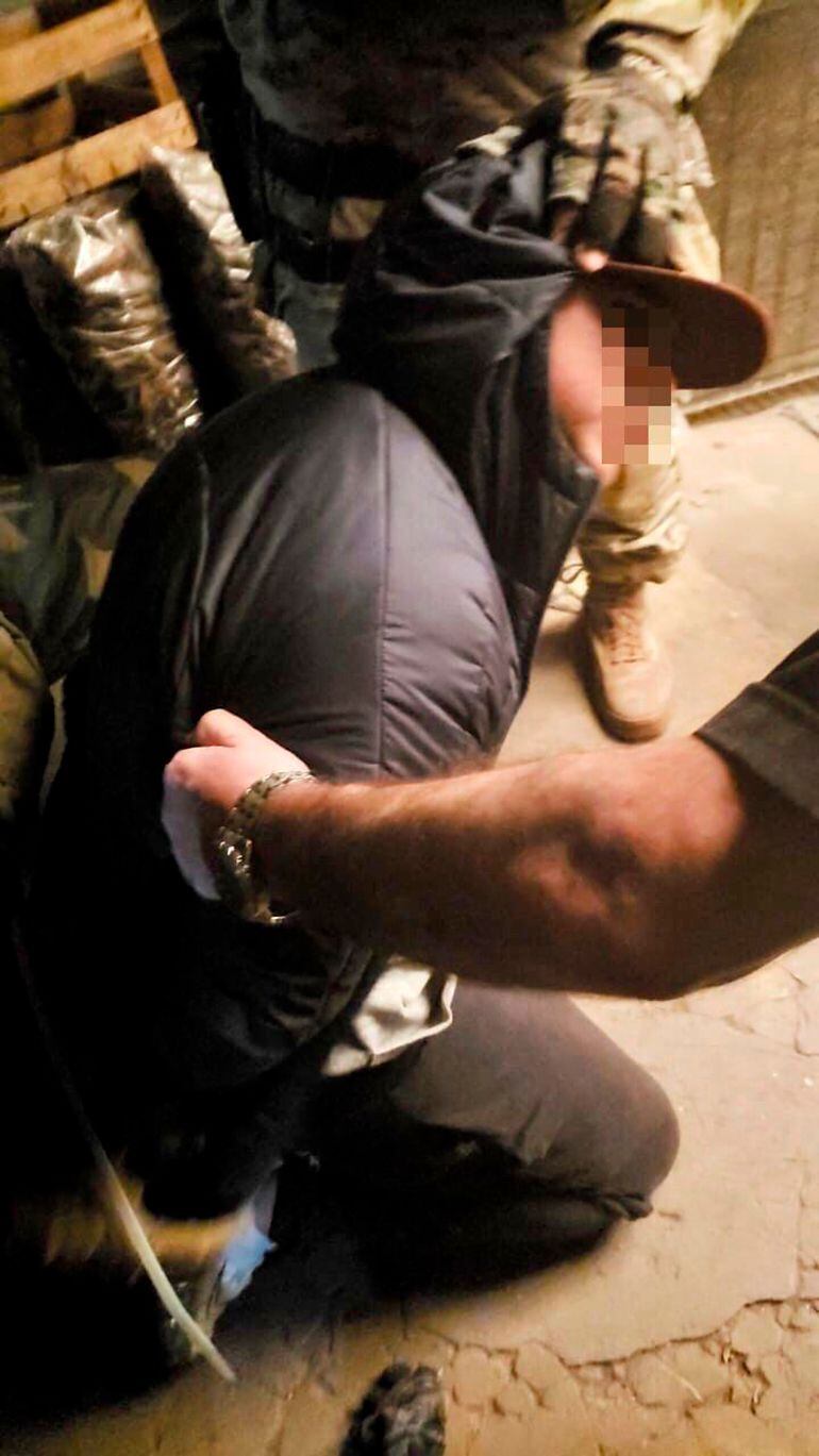 El delincuente atrincherado que fue detenido en el vivero