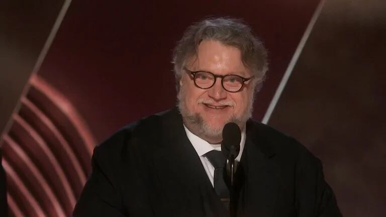 Guillermo Del Toro Se Llevó El Globo De Oro Por Pinocho “la Animación
