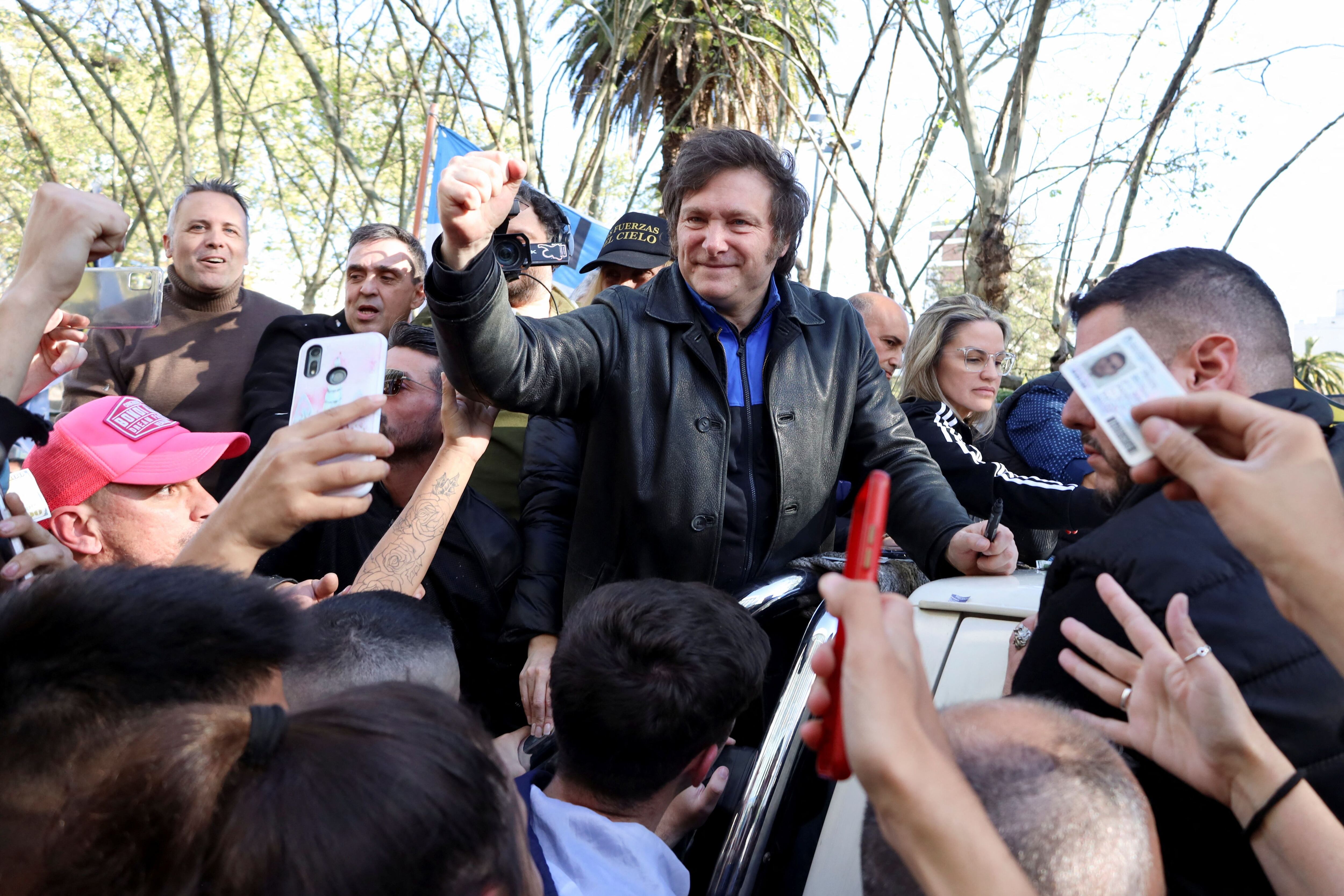 En el peronismo están convencidos, en base a los números de las encuestas, que definirán la elección en un balotaje con Milei (REUTERS)