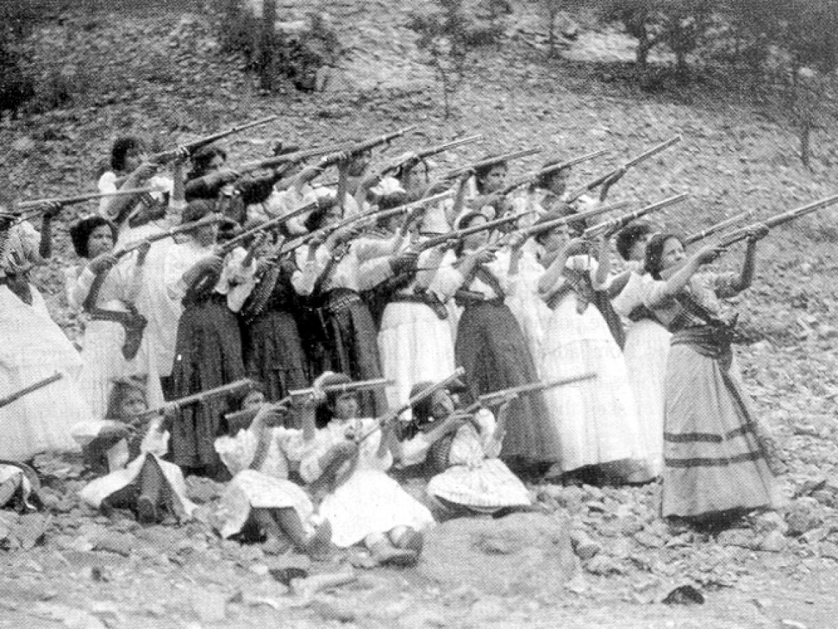 Soldaderas: las mujeres que tomaron armas y combatieron en la Revolución  Mexicana - Infobae