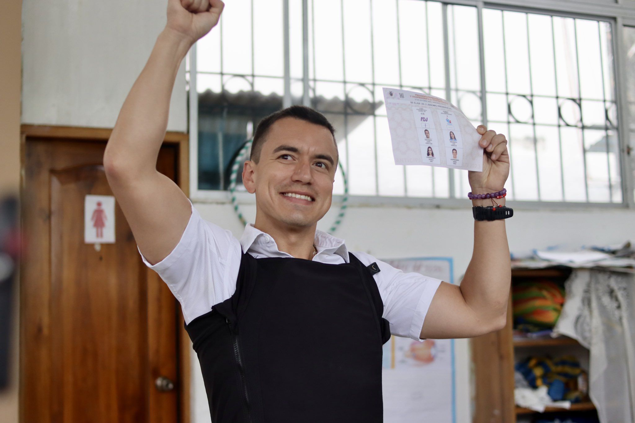 Daniel Noboa ganó la Presidencia de Ecuador y superó al correísmo con cinco puntos de diferencia.