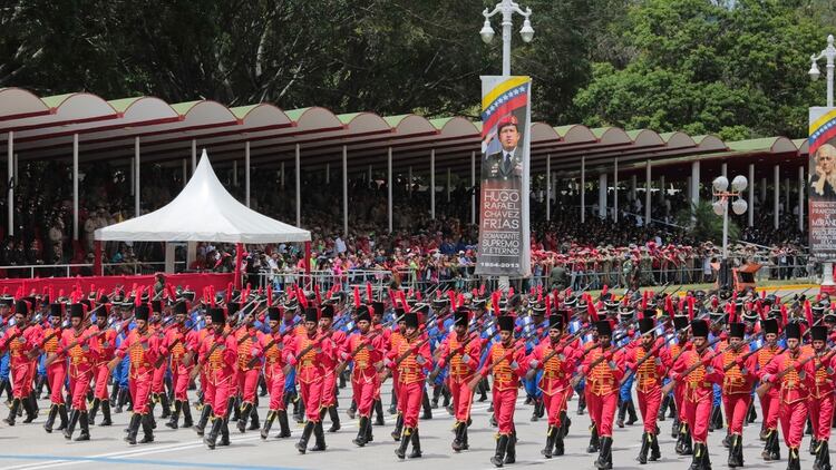 El Ejército venezolano en un desfile (Reuters)