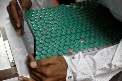 Vacunas desarrolladas por AstraZeneca en India (Reuters)