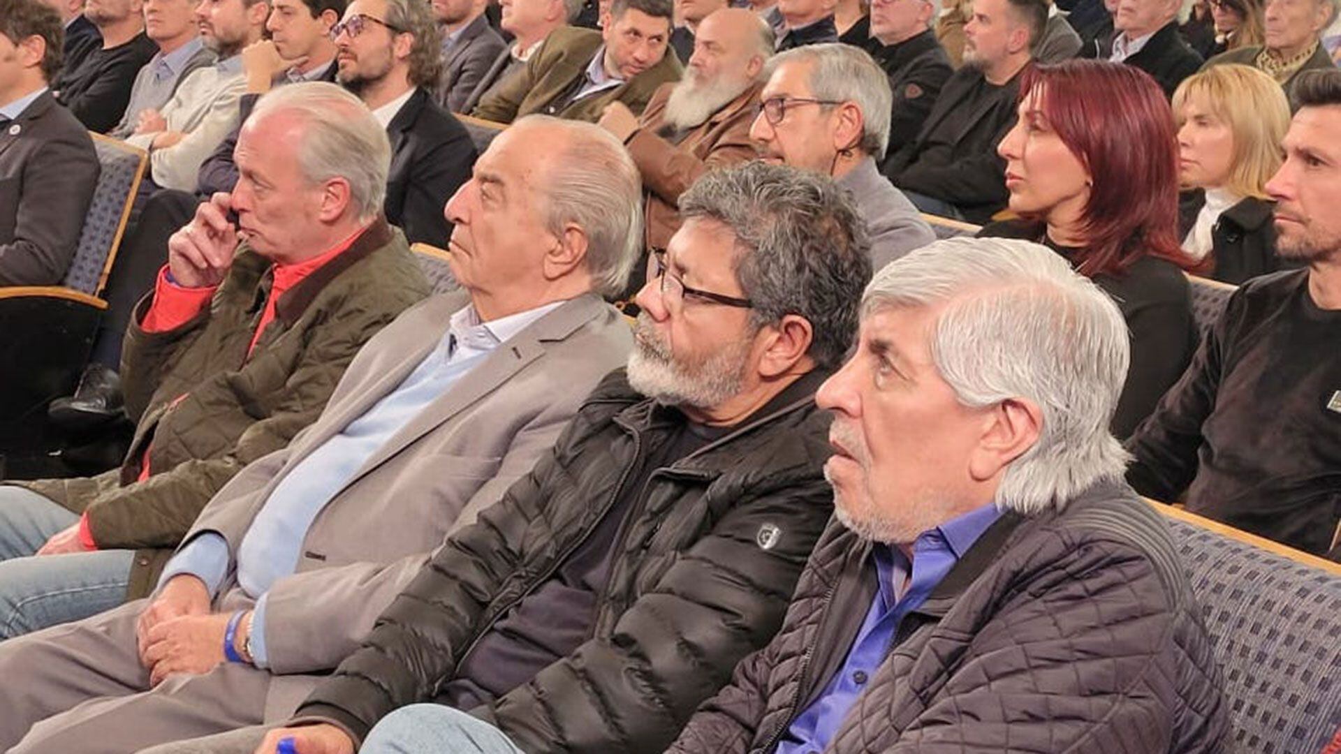 Dirigentes de la CGT y Hugo Moyano en el acto de Alberto Fernández