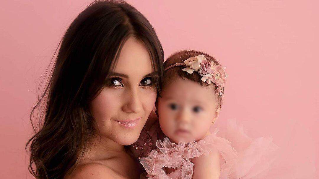 Dulce María con su hija