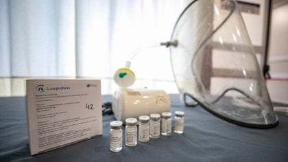 El investigador del Conicet y del Ceprocor Dante Beltramo modificó la molécula del ibuprofeno haciéndola 100% soluble en agua para administrarlo en nebulizaciones (Ceprocor)