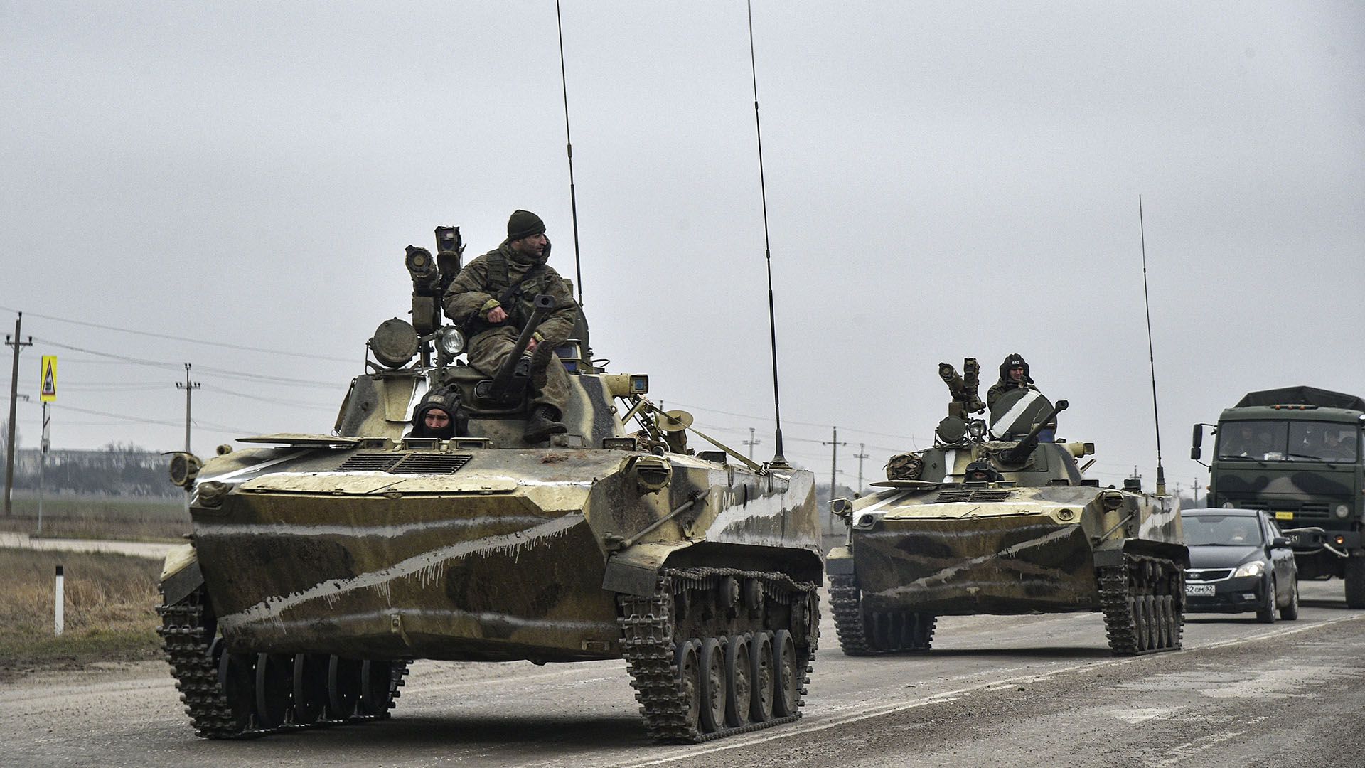 Ukraine Russia Invasion day 3 Russian soldiers tanks