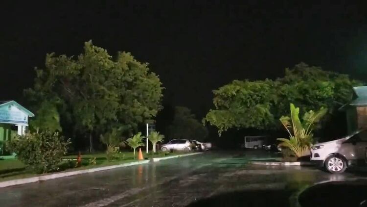 Desde la madrugada hay tormentas tropicales en Las Bahamas (Foto: captura de pantalla Twitter)