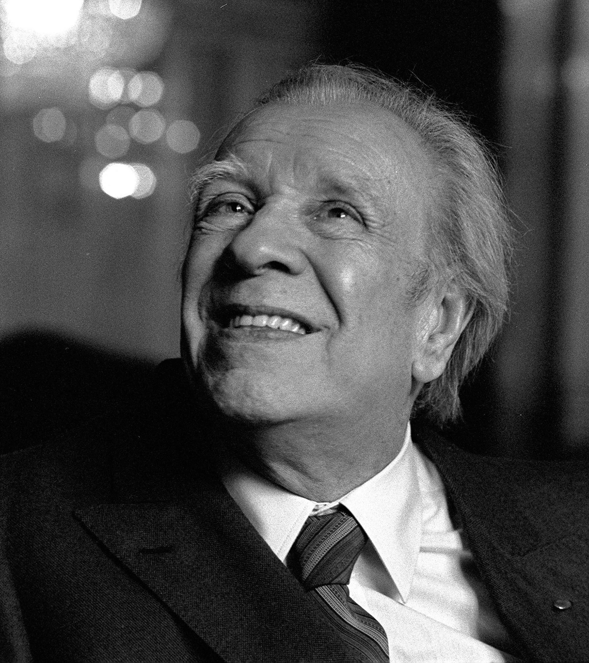 Borges se enteró del “affaire” centroamericano y leyó el libro de Álvaro Menen Desleal