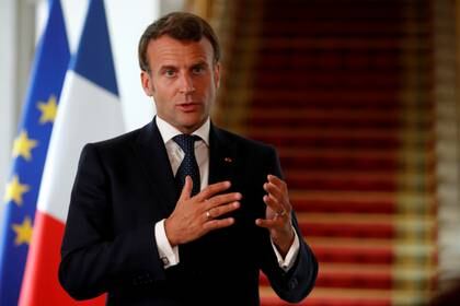 El gobierno de Emmanuel Macron busca levantar progresivamente las medidas de confinamiento (REUTERS/Gonzalo Fuentes/Pool)