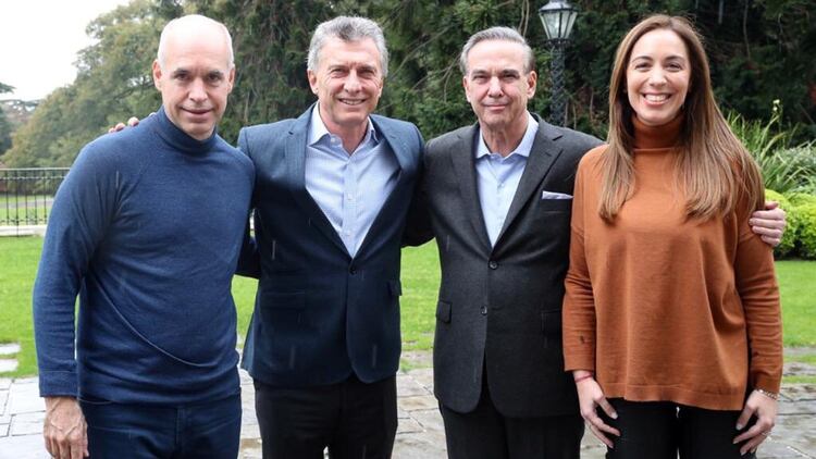 Horacio Rodríguez Larreta y María Eugenia Vidal en el final de la campaña electoral del 2019