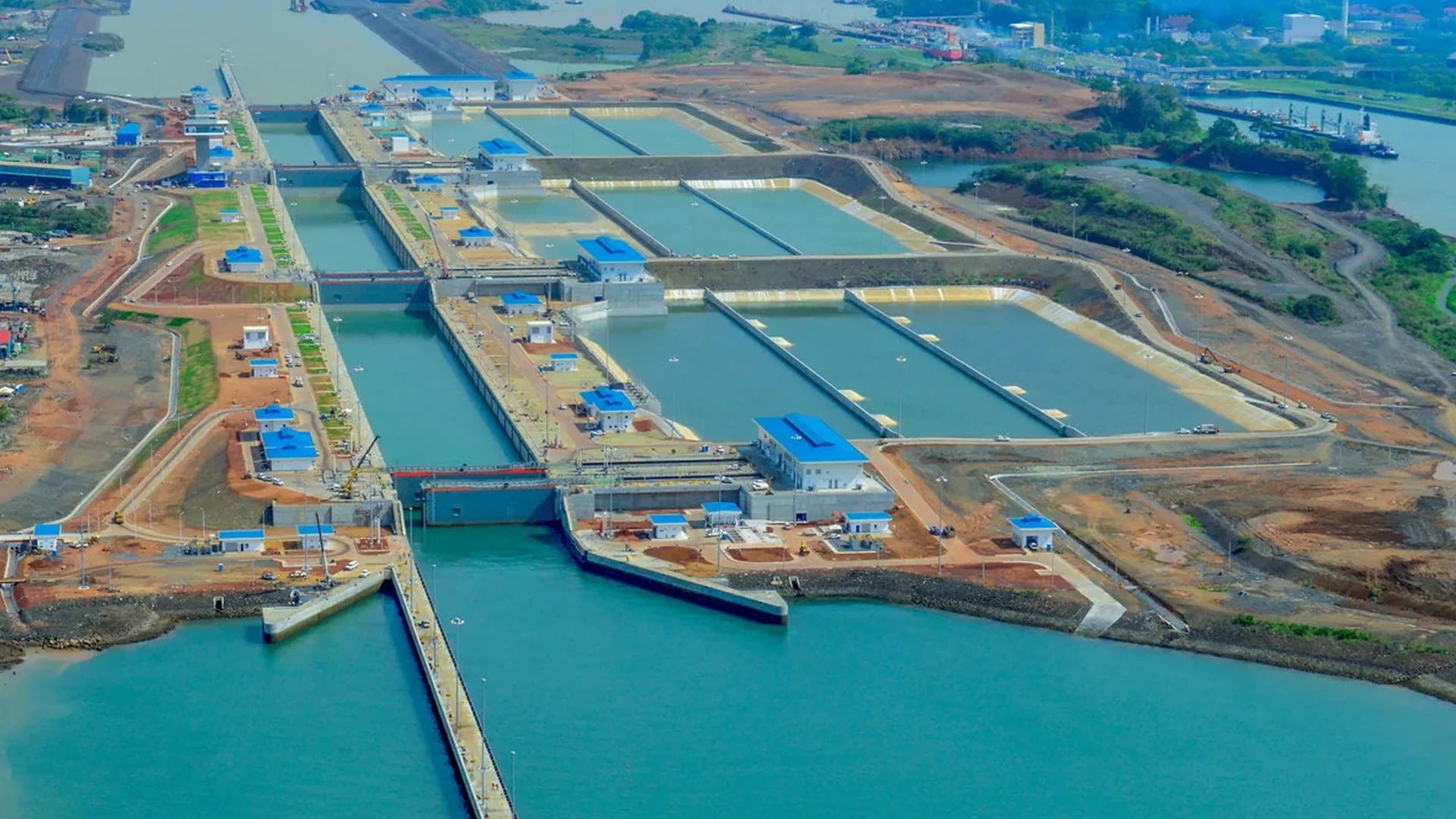 "El canal de Panamá es un activo estratégico que China quiere aprovechar para construir su propio perfil en la región", afirma Eric Farnsworth, vicepresidente del Council of Americas  (EFE)
