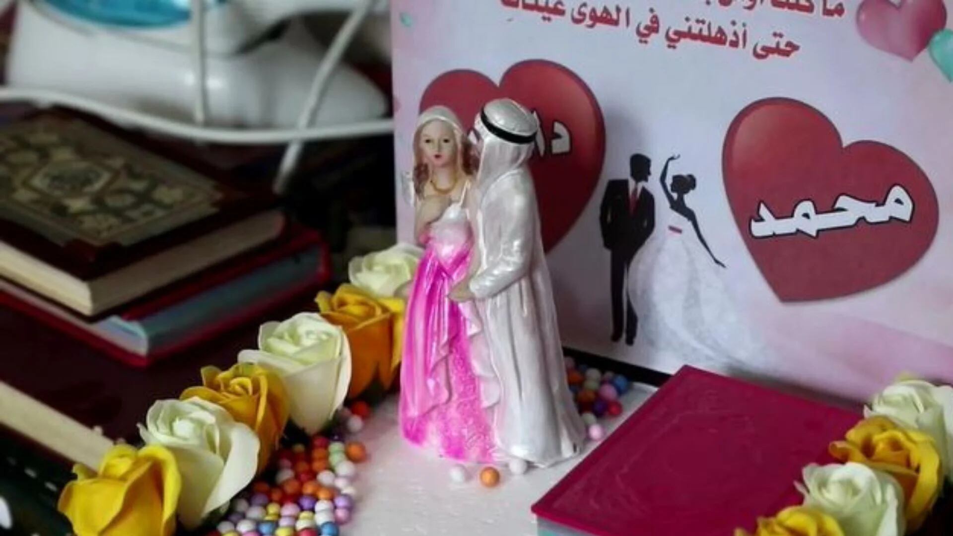 Video: joven llora a su prometida muerta durante ataques aéreos contra Gaza