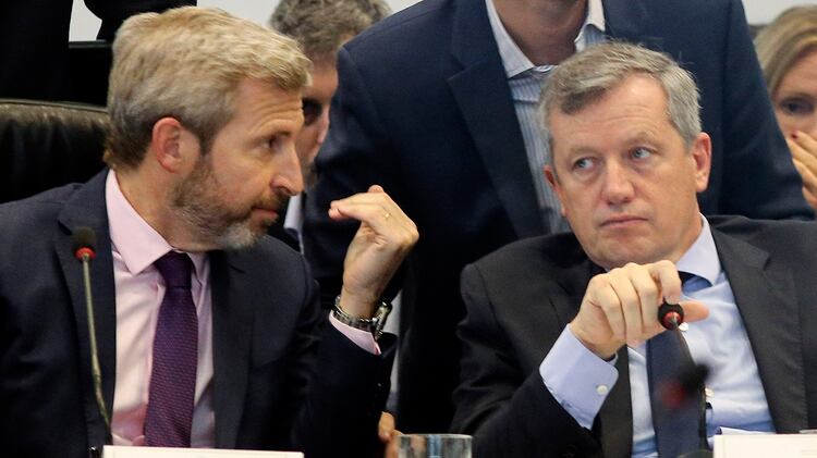 El ministro Rogelio Frigerio junto a Monzó (NA)