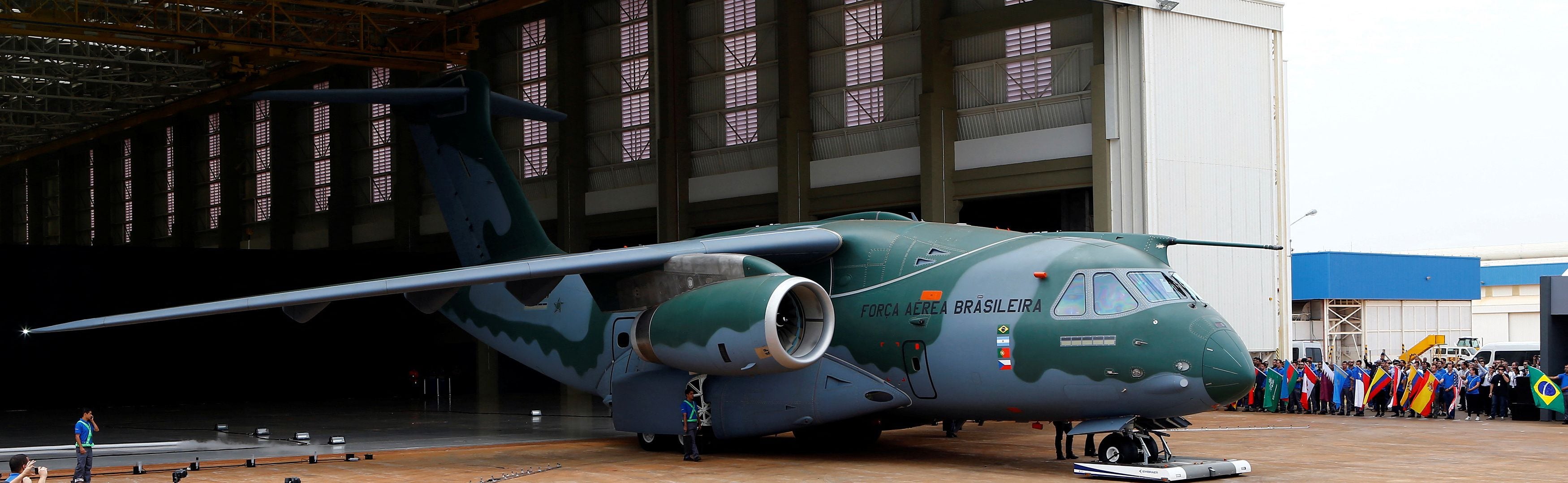 Brasil enviará dos KC-390, en el que pueden viajar hasta 80 personas (REUTERS/Paulo Whitaker/archivo)
