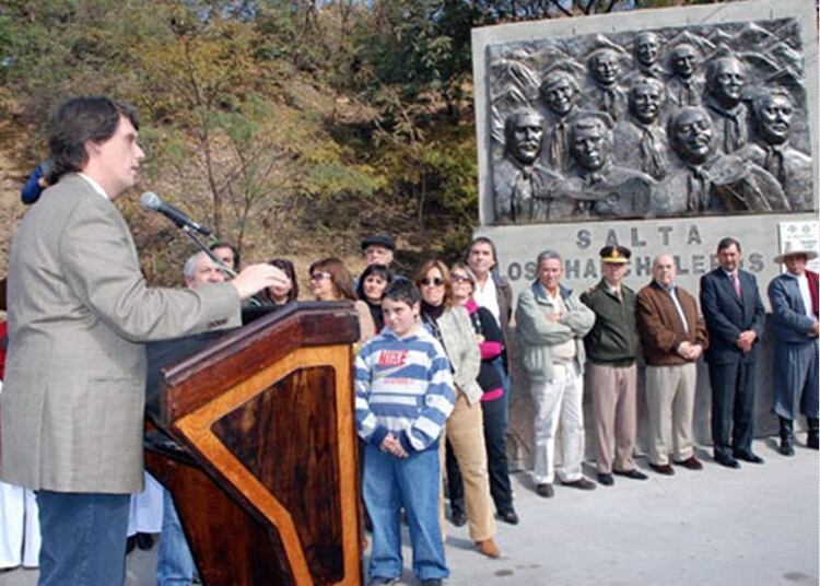 El mural en homenaje a Los Chalchaleros en Salta